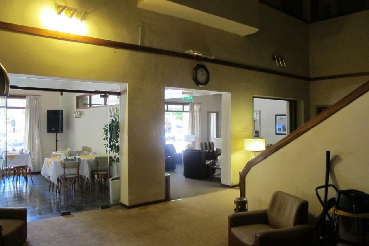 Hotel Emperador Necochea Zewnętrze zdjęcie